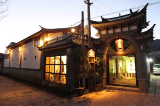 丽江市束河后湾