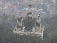 草原八塔图片