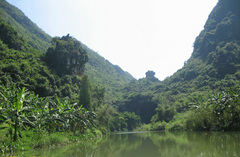 阳春县凌霄岩风景区图片