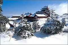峨眉山