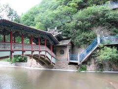 五泉山公园图片