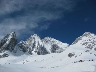 玉龙雪山雪原