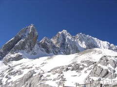 玉龙雪山图片
