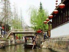 临河火车站图片
