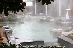 知本温泉图片