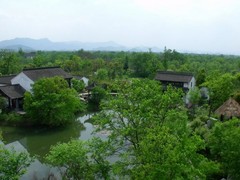 春日西溪
